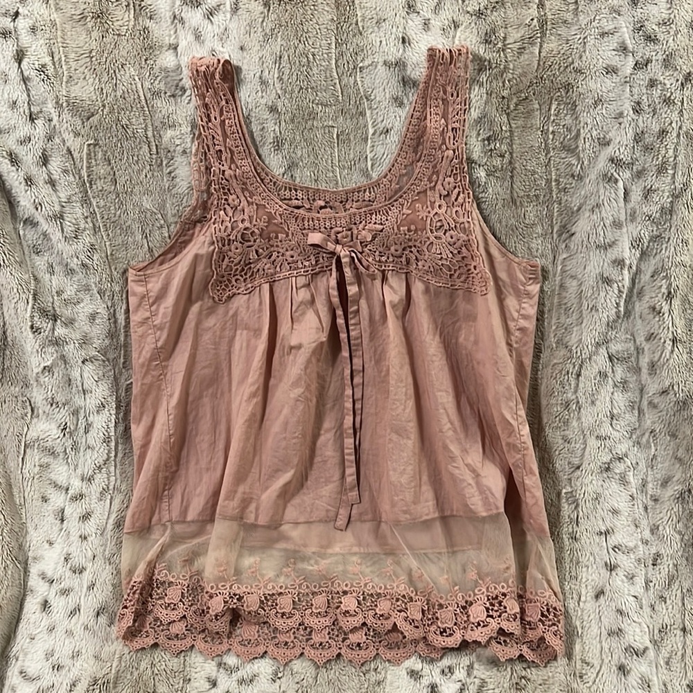 Boho Atmosphere sleeveless lace top